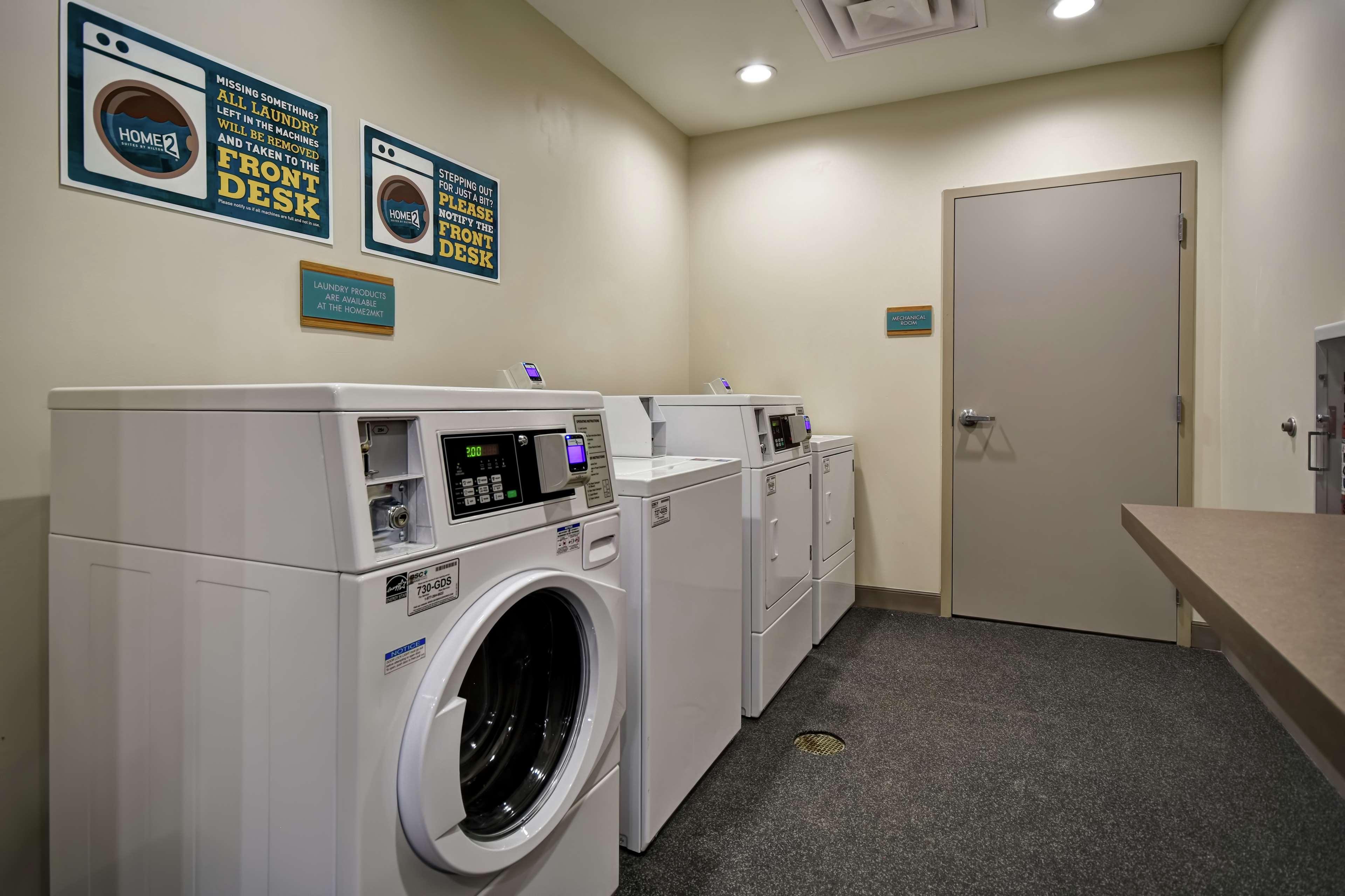 Home2 Suites By Hilton Frankfort Luaran gambar