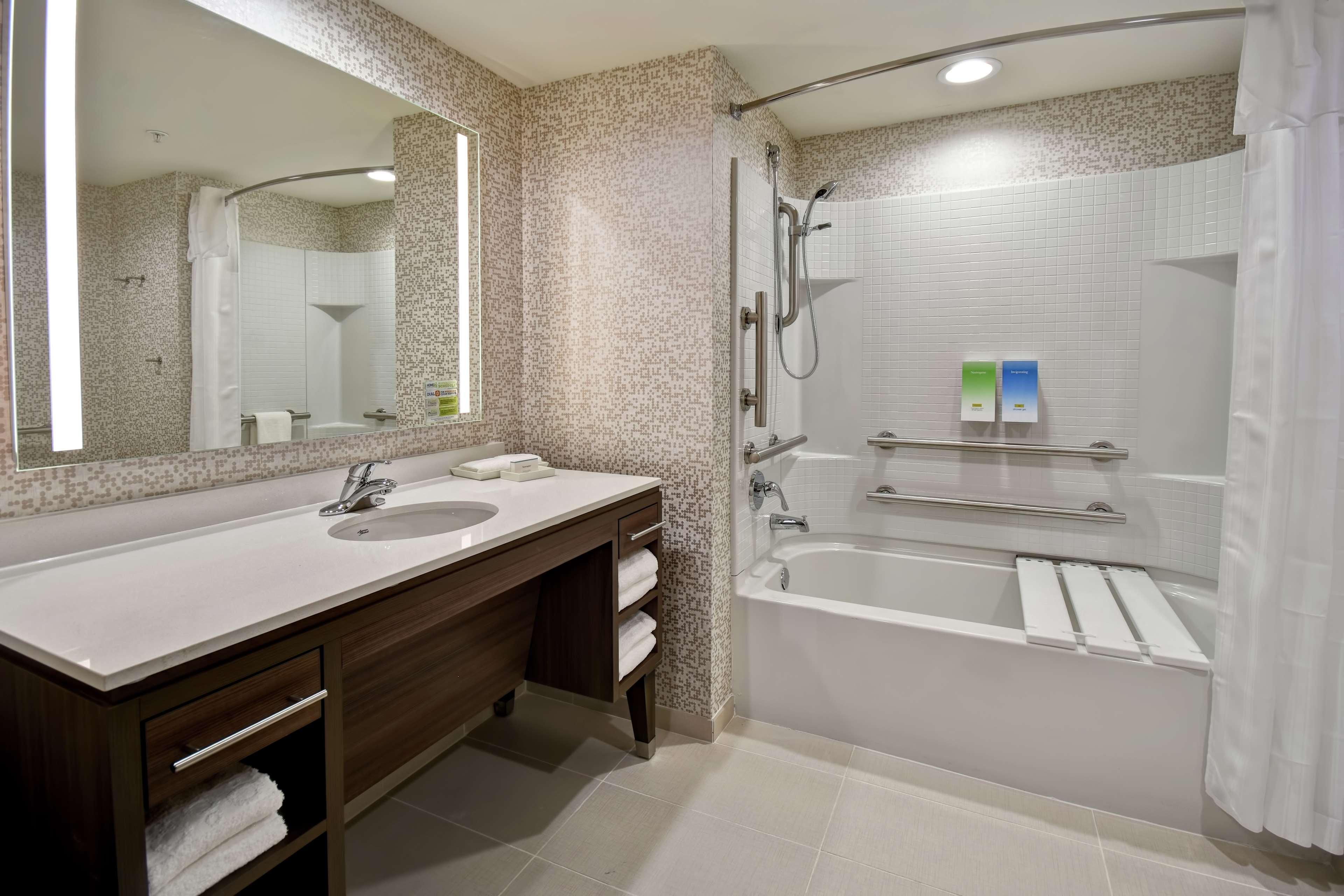 Home2 Suites By Hilton Frankfort Luaran gambar